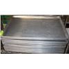 Image 1 : LOT OF 18 LARGE COOKIE SHEETS