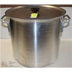 CROWN LARGE STAINLESS STEEL POT WITH LID