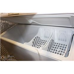 CHEST FREEZER