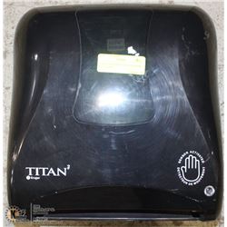 TOWEL DISPENSER TITAN SENSOR ACTIVATED