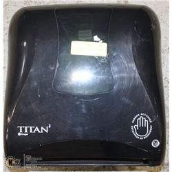 TOWEL DISPENSER TITAN SENSOR ACTIVATED