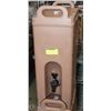 Image 1 : CAMBRO HOT-COLD LIQUID CARRIER