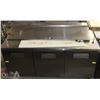 Image 1 : TRU REFRIGERATED 3 DOOR PREP STATION