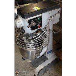 BLAKSLEE 20 QT MIXER WITH GUARD AND ATTACHMENTS