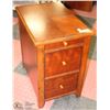 Image 1 : 3 DRAWER TABLE WITH BUILT IN MAGAZINE RACK IN BACK