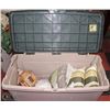 Image 1 : PATIO STORAGE BIN WITH CONTENTS