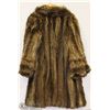 Image 2 : VINTAGE FUR COAT