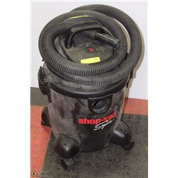 28)SHOP VAC