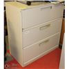Image 1 : 3 DRAWER FILING CABINET