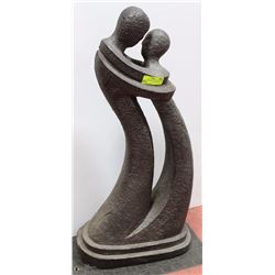 LARGE 32" MOTHER/CHILD LOVE STATUE