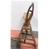 Image 2 : ANTIQUE LEATHER WORKING BENCH