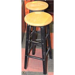SET OF 2 WOOD BAR STOOLS