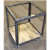 Image 1 : OPEN CENTER METAL TABLE ON WHEELS