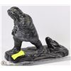 Image 1 : ESKIMO AND SEAL STATUE
