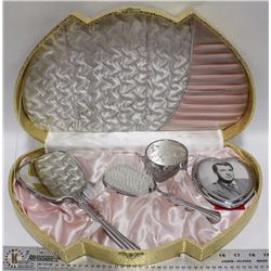 ANTIQUE STYLE WOMANS GROOMING SET WITH CARY GRANT