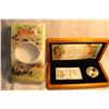 Image 1 : 2005 Canada $5 Stamp & Pure Silver 1 oz. Set - in Wood Case