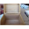 Image 4 : Two oak dovetailed boxes 6 1/2 x 5