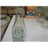Image 1 : Dairy pool milk bottle with cap - 1 quart