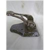 Image 3 : 2 Hole Puncher "Improved Shannon A" - Pat'd Jun 1929
