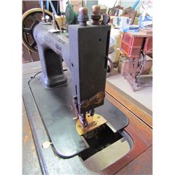 Antique sewing machine #15050 White USA