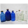 Image 1 : 8 Glass Bottles - Different Sizes