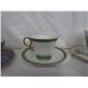 Image 4 : 5 Teacups with saucers - Made in Japan