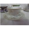 Image 5 : 5 Teacups with saucers - Made in Japan