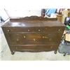 Image 1 : Antique Dresser