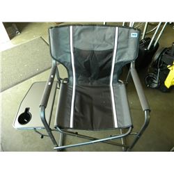 FOLDING DECK CHAIR WITH SIDE TABLE