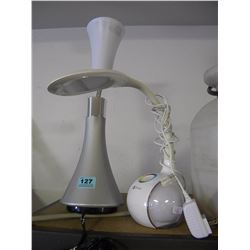 2 TABLE LAMPS