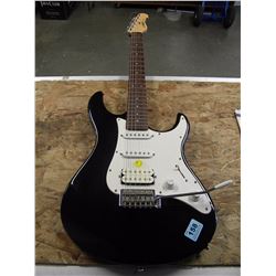 YAMAHA EQ112 ELECTRIC GUITAR