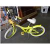 Image 1 : YELLOW CHILDS BIKE