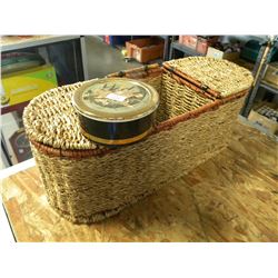 24K GOLD EDGE POWDERER/RATTAN BASKET