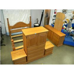 QUEEN OAK BED SET (INCLUDES BED FRAME, HIGHBOY, 2 MATCHING NIGHTSTANDS, 6 DRAWER DRESSER WITH MIRROR