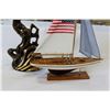 Image 2 : VINTAGE HORSE LAMP AND MODEL SAILBOAT