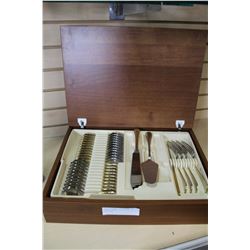 MODERN GERMAN CUTLERY SET IN WOOD CASE