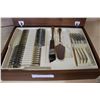 Image 2 : MODERN GERMAN CUTLERY SET IN WOOD CASE