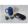 Image 1 : BLUE MOORCROFT TEASET AND COLLECTIBLE BLUE SPONGE WARE PLATTER