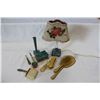 Image 1 : BLUE MARBELIZED BAKELITE DRESSER SET WITH MATCHING LAMP