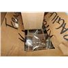 Image 2 : TOTE OF WEDDING CENTER PIECES