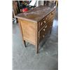 Image 2 : VINTAGE OAK 3-DRAWER DRESSER