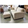 Image 2 : URBAN BARN SOFA