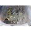 Image 2 : TOTE OF CRYSTAL GLASSES