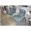 Image 2 : GREEN ALUMINUM 3PC SWIVEL PATIO SET