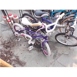 CHILD'S BIKE