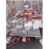 Image 1 : SKID OF BRICKS