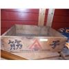 Image 1 : VINTAGE WOOD CRATE