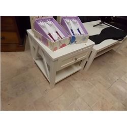 WHITE SIDE TABLE - 1 DRAWER