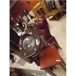 LIGHT MAGNIFIER ON STAND