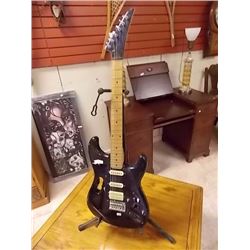 ELECTRIC GUITAR - MARKLEY -  STAND NOT INCLUDED